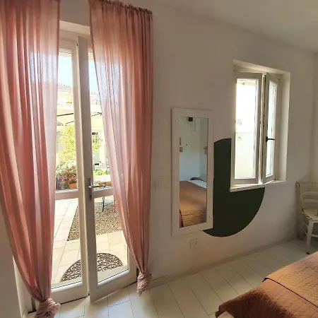 Malpensa - Independent Double & Bathroom Maison d'hôtes *